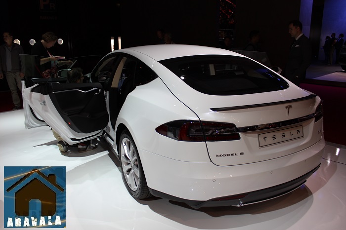 tesla-s-arriere